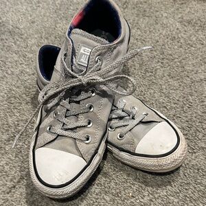 Converse Kids Gray Low-Top Canvas Sneakers with White Toe Cap